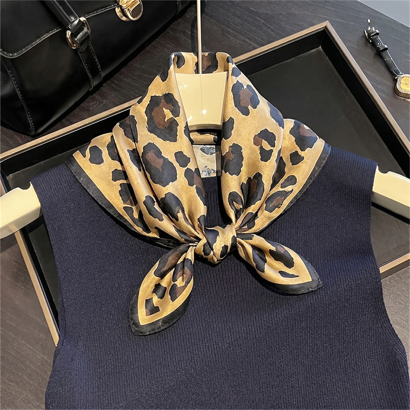 100% 실크 스퀘어 스카프 레오파드 프린트 반다나 네 - Face Scarf Mask 리뷰 및 가격